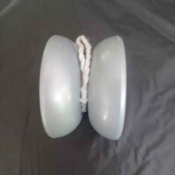 2 Vintage Saban's Power Rangers in Space Silver Ranger Yo-Yo Set New & Sealed - Picture 3 of 9